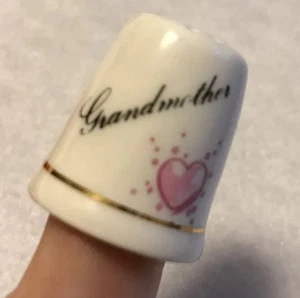 Vintage Großmutter Fingerhut Ashleydale Fine Bone China Herz & Blumen England - Bild 1 von 9