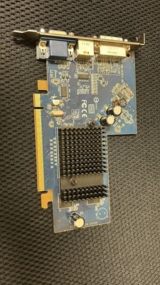 Dell 0XG857 ATI Radeon X300 SE 128MB DDR 64-Bit PCIe x16 Video Card GPU - Image 1 of 4