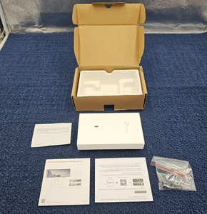 TP-Link EAP655-Wall Omada AX3000 Wireless Wall Plate Wi-Fi 6 Access Point - Picture 1 of 11