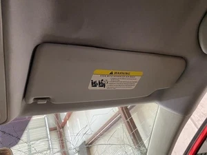 Passenger Right Sun Visor With Illumination Fits 11-18 JETTA 1836214 - Picture 1 of 12