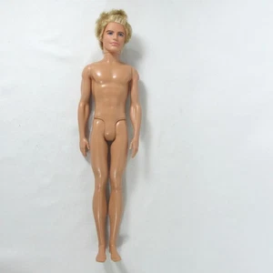 Barbie Ken Beach Puppe 2012 blonde Stachel bewurzelte Haare - Bild 1 von 7