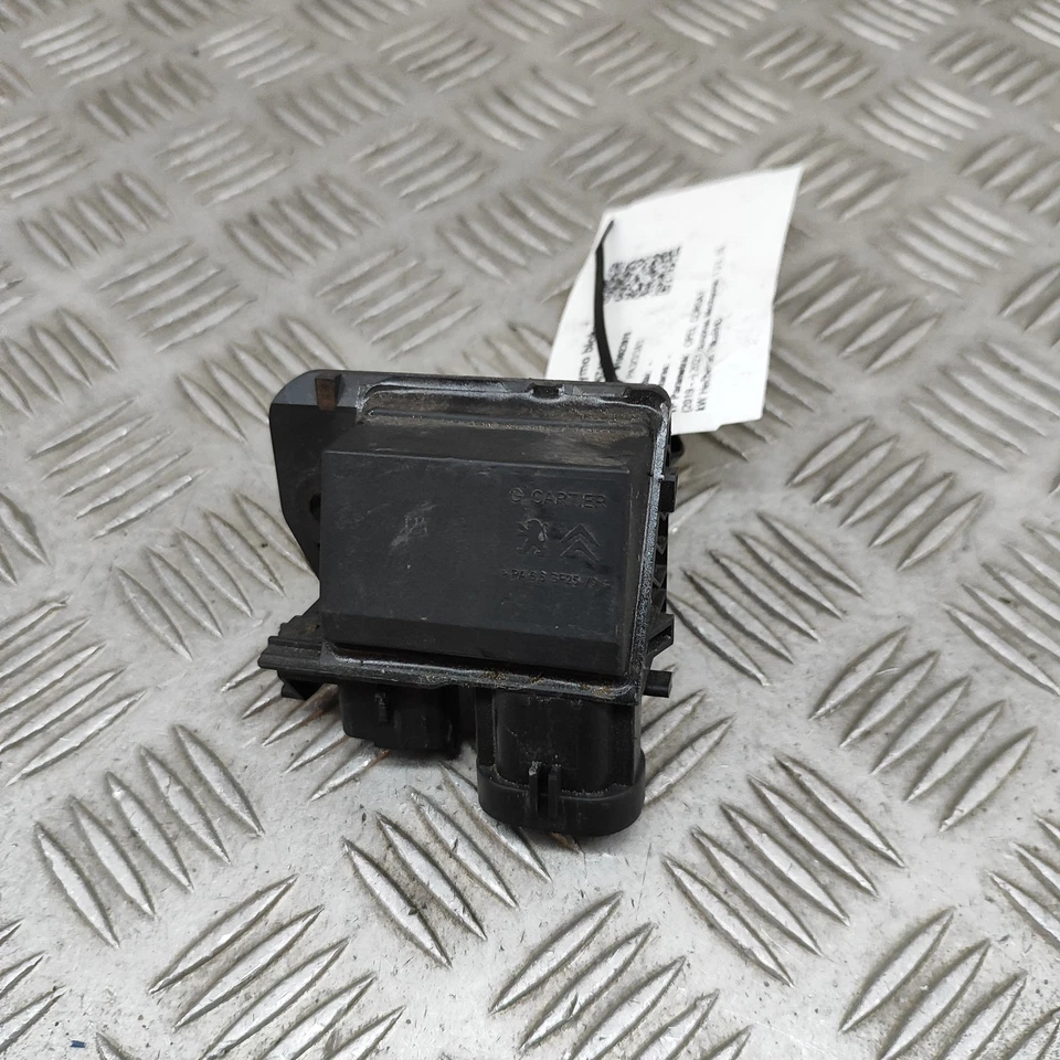 OPEL CORSA F Fan Relay 9847019780 1.2 Petrol 55kw 2023 28596748 - Image 1 of 4