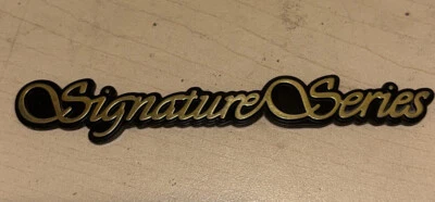 1998 - 2002 LINCOLN TOWN CAR "SIGNATURE SERIES" 24K GOLD PLATED SIDE EMBLEM NAME - Image 1 of 2