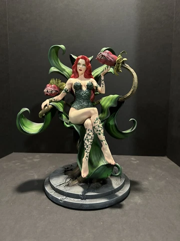Tweeterhead Poison Ivy 1:6 Scale Cover