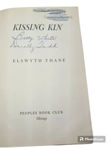 Betty White Autographed Hard Cover Book "Kissing Kin", *Unauthenticated* - Picture 1 of 10