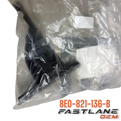 2005-2009 AUDI A4/A4 QUATTRO/S4 RH FR LOWER FENDER BRACKET NEW OEM 8E0-821-136-B - Image 1 of 4