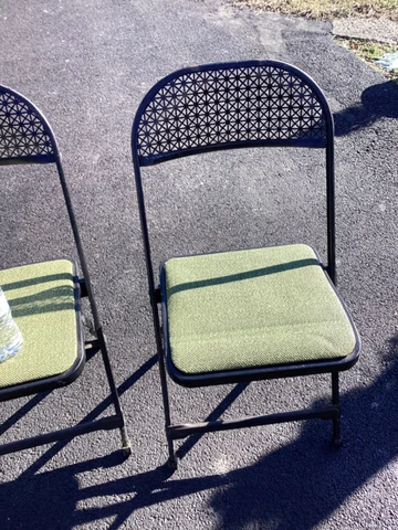 Vintage Mid Century Mod Avocado Green Folding Chairs Metal wire pattern atomic Cover