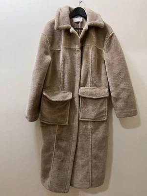 Abrigo largo de piel sintética de felpa en camel talla US 2 de ASOS DESIGN Foto 1 de 4