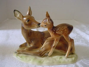 Vintage Cortendorf Germany Porcelain Deer & Fawn Figurine / Great Shape - Picture 1 of 5