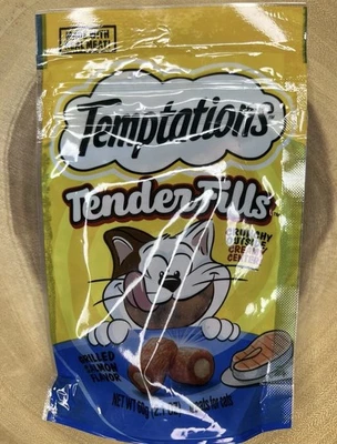 TEMPTATIONS Tender Fills Grilled Salmon Flavor Soft Chew Treats for Adult Cats! - Image 1 of 4