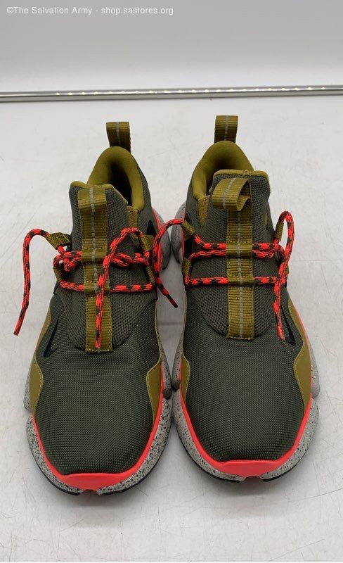 Nike Pocket Knife Sneakers for Men for Sale | Authenticity Nike Pocket Knife Sneakers for Men for Sale | Authenticity
