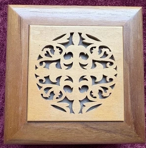 Vtg Handmade Trinket Jewelry Box Signed by Artist Luis 6.25" x 6.25" x 2.25" - Picture 1 of 9