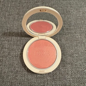 Dior Forever Intense Highlighting Powder - 06 Coral Glow - NEW - Picture 1 of 4