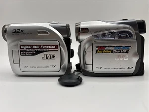 Lot Of 2 JVC GR-D395U & GR-D270U Mini DV Digital Camcorders For Parts Or Repair - Picture 1 of 9