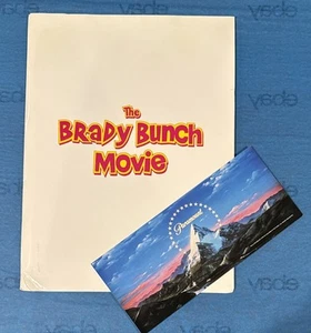 THE BRADY BUNCH MOVIE 1995 PRESSEMAPPE MIT 6 FOTOS + ADVANCE SCREENING TICKET - Bild 1 von 3