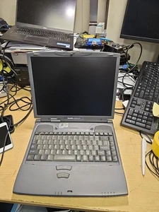 Toshiba Satellite 4080 XCDT Pentium II Retro Laptop -Windows 98- NOT POWERING ON - Picture 1 of 24