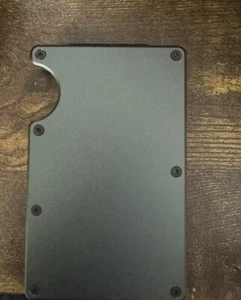 minimalist wallet for men - Picture 1 of 3