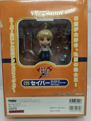 Figura Saber Nendoroid 225 Fate/Stay Night con libro oficial Good Smile venta en Estados Unidos Foto 1 de 4
