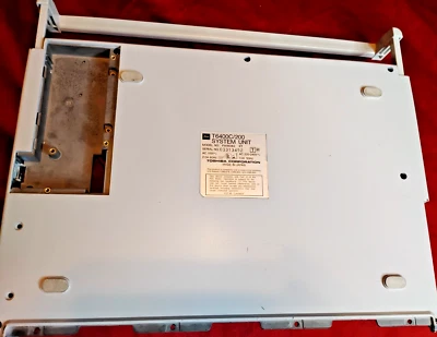 Задняя панель компьютера и ручка для переноски Toshiba T6400C/200 - Изображение 1 из 4