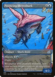 MTG Magic IKO Ikoria - 1x EN NM 285 U EXTRA Pouncing Shoreshark - Foto 1 di 1