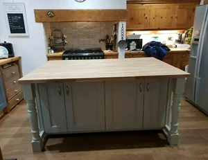 Twin kitchen island units with breakfast bar - Picture 1 of 12