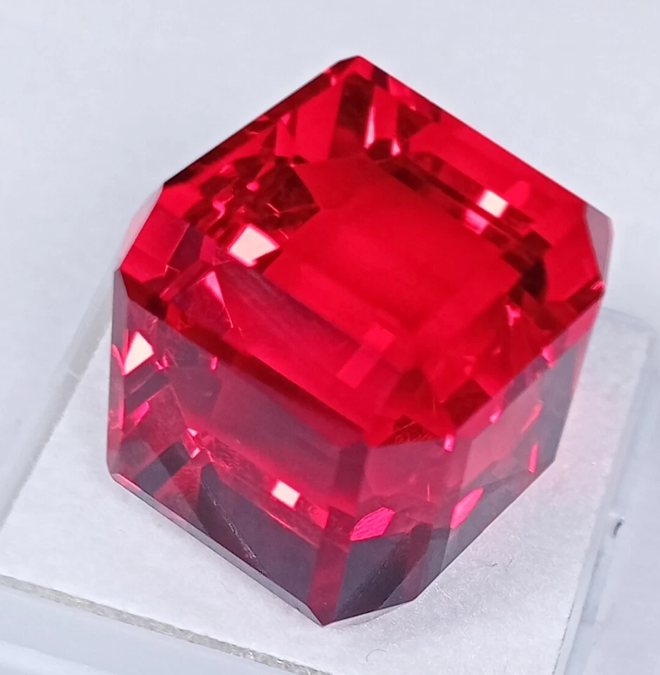 Top Quality Cube Cut 65.55 Ct Ruby Red Extremely Rare Lab-Created Loose Gemstone - Image 1 of 4