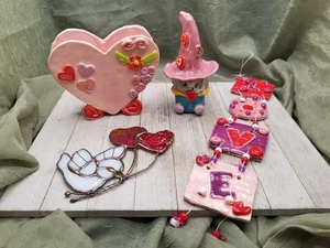Set Handarbeit Ton Wichtel Buntglas Herz Vogel Vase hängend Amor Liebe Dekor - Bild 1 von 19