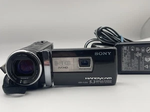 SONY Handycam HDR-PJ200E PROJECTOR CAMCORDER HD VIDEO CAMERA - Picture 1 of 23