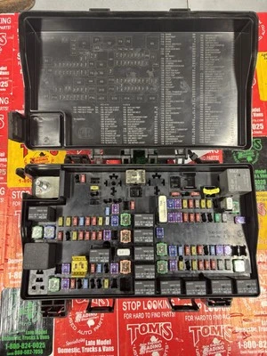 Engine Fuse Box fits 2014 Dodge Ram 1500 P68212474AC - Image 1 of 3