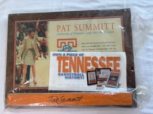 Caja de entrenamiento Thompson Boling firmada por el entrenador Pat Summit edición limitada - Imagen 1 de 11