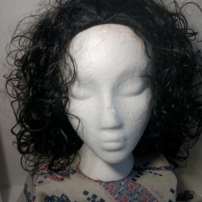 Women’s Curly Wig, Black, Synthetic, 14 in Long Shine Omavi NWT - Image 1 of 4