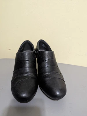 Clarks Bendables 女式 10M 码踝靴黑色皮革舒适拉链 — 第 1/4 张图片