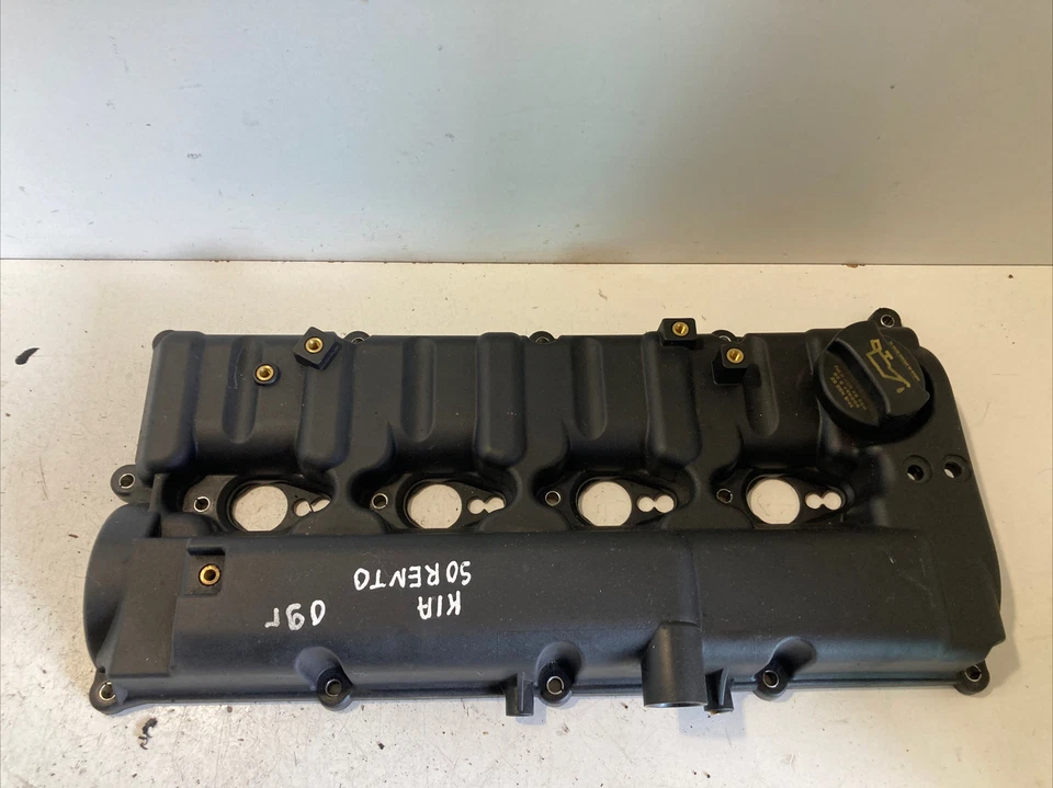 Kia Sorento Valve Rocker Cover Engine D4Cb 2.5 Crdi 170Hp 2009 - Image 1 of 4