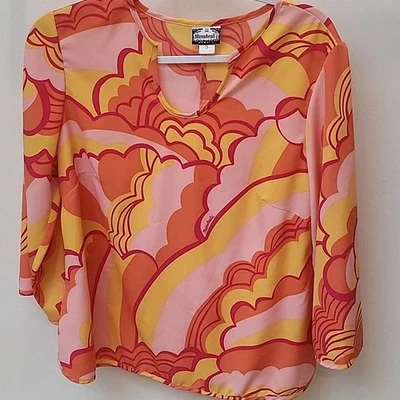 Manuhealii MAUI STRONG Pink Rising Sun Top - Image 1 of 4