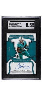 31/49* 2022 Panini National Treasures All‐Pro Sig. Tyreek Hill Dolphins SGC 8,5* - Bild 1 von 2
