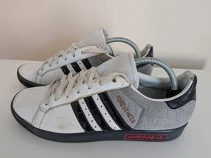 ADIDAS Classics Forest Hills Scarpe da Ginnastica Uomo in Pelle, Bianco/Grigio/Nero - Taglia 9 - Foto 1 di 23