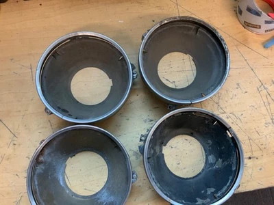 Pontiac GTO 1965-1966-1967 cucharones de faros con anillos de retención Foto 1 de 3