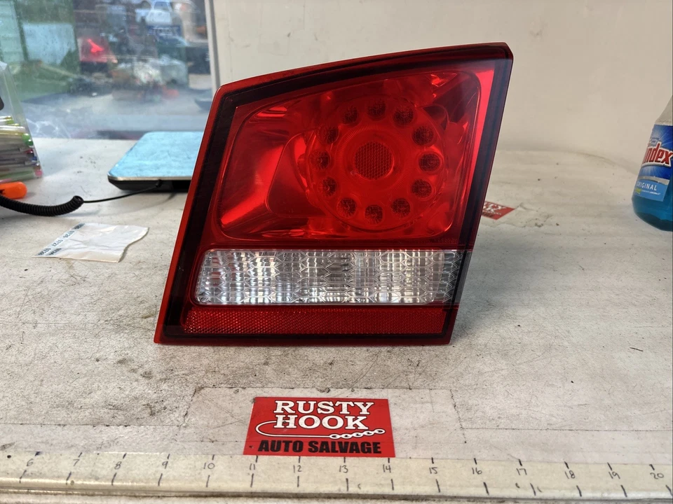 Luz trasera lateral derecha Dodge Journey 2011 pasajero 68078516AC Foto 1 de 4