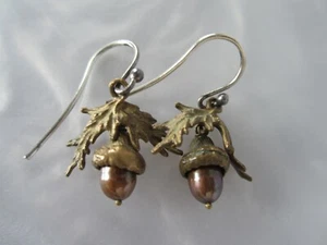 CUTE VTG MICHAEL MICHAUD “ACORN AND OAK” GILDED STERLING SILVER PEARL EARRINGS - Afbeelding 1 van 12