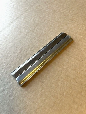 Molduras de acero inoxidable Plymouth Cowl 1940 par original Foto 1 de 4