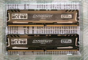 2x 4GB Crucial Ballistix Sport BLS4G4D240FSB.8FBD 2400 MHz DDR4 PC4-19200U RAM - Foto 1 di 2