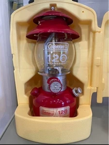 Linterna Coleman 120 Aniversario Temporadas 2021 Edición Limitada Roja Nueva en Caja  - Imagen 1 de 4