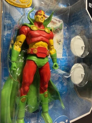 Figura de acción McFarlane Toys DC Multiverse Gold Label Collection Mister Miracle Foto 1 de 4