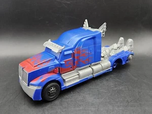 Transformers TLK Armor Turbo Changer 2017 OPTIMUS PRIME INCOMPLETO - Foto 1 di 14