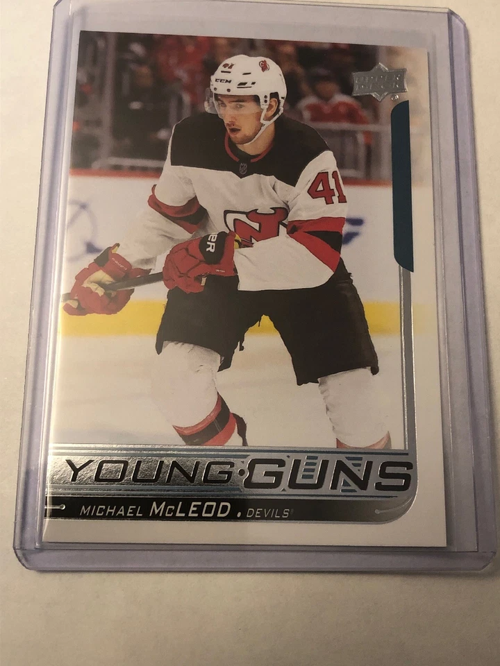 2018-19 SP Authentic Update Young Guns Michael McLeod Rookie #512 - Image 1 of 2