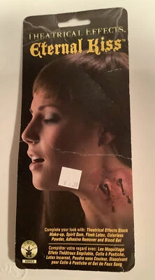 Латексный протез Theatrical Effects Eternal Kiss Vampire Bite - Изображение 1 из 4