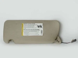 2003 - 2007 Cadillac Cts Sun Visor Shade W Mirror Light Right Rh Passenger Oem - Picture 1 of 11