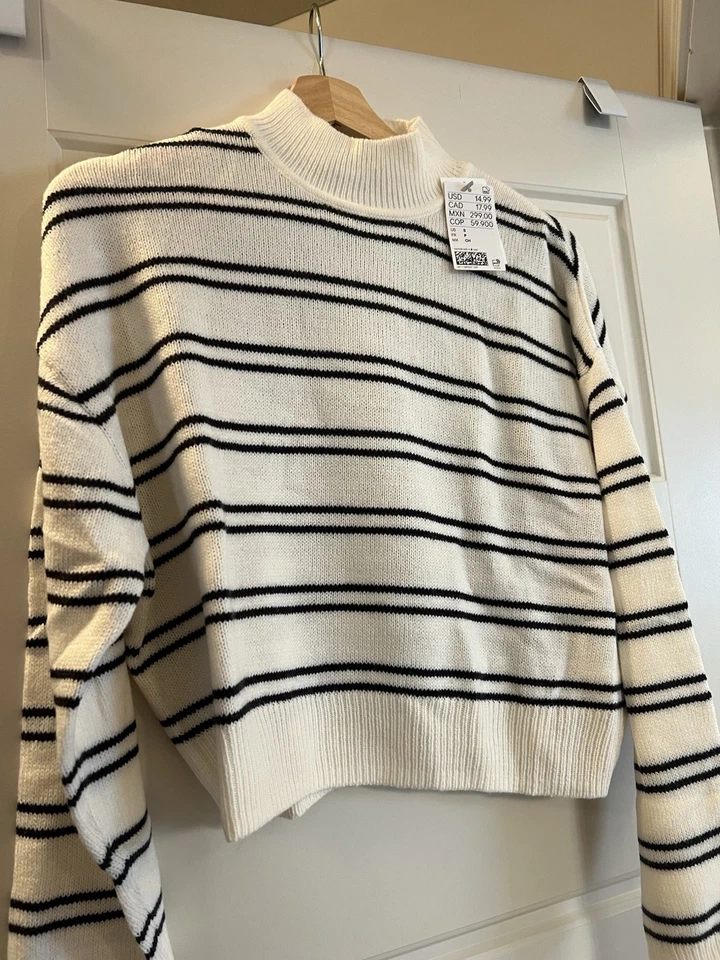 Suéter básico para mujer H&M talla pequeña Foto 1 de 1