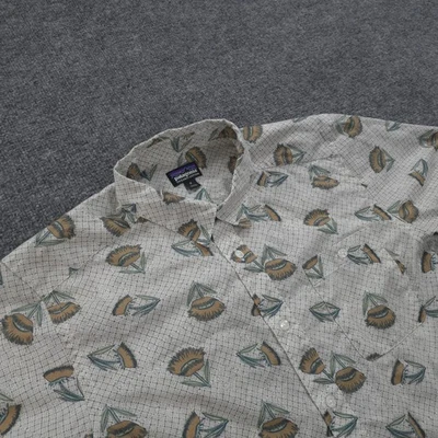 Patagonia Shirt Mens Medium Floral Go To Lightweight Organic Hiking Outdoors - Image 1 of 4