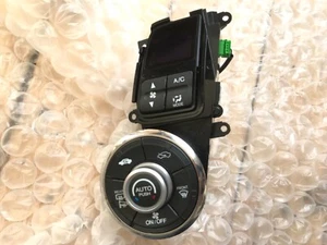 HONDA INSIGHT HYBRID CLIMATE CONTROL UNIT D09Z9 2009-2015 - Picture 1 of 4